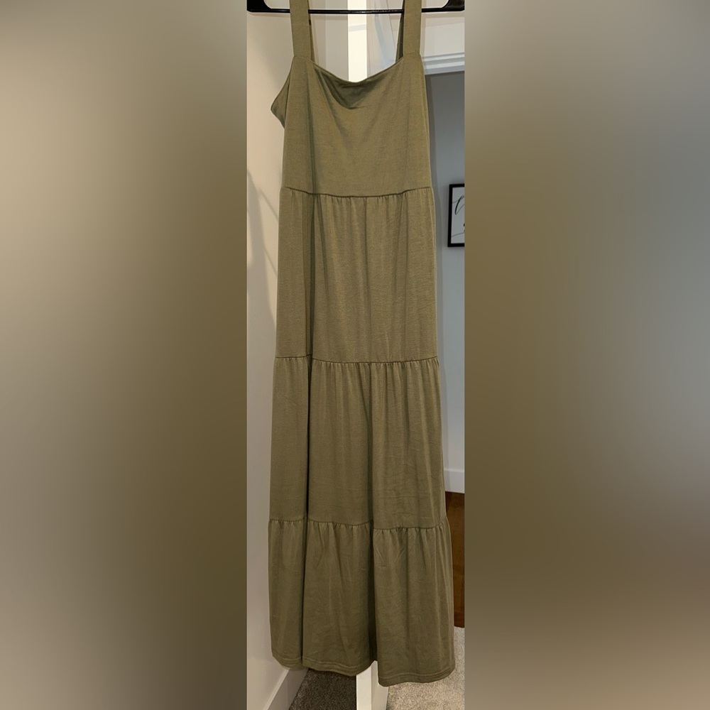 Olive Green Sleeveless Maxi Dress